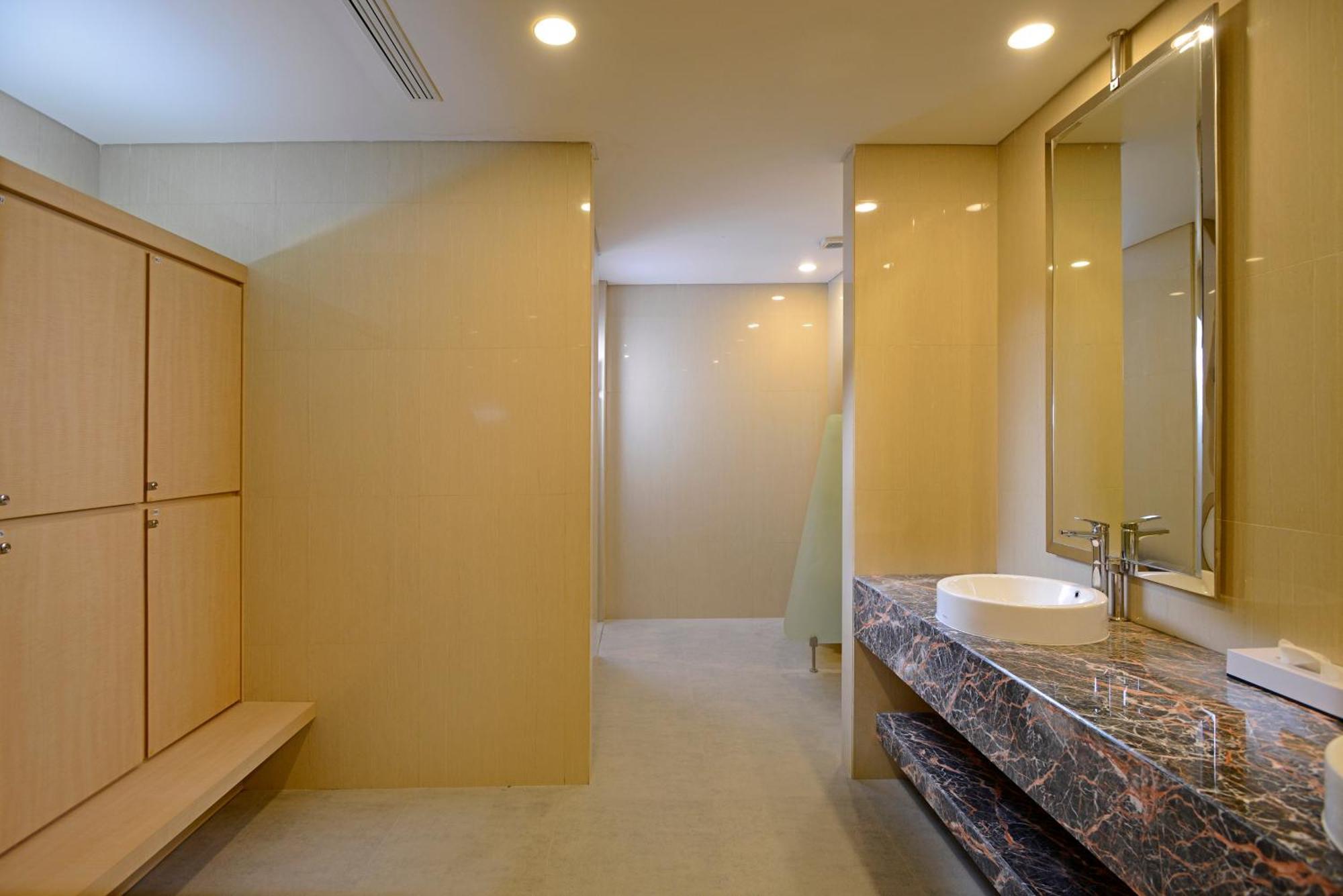 Surya Hotel & Cottages Prigen Buitenkant foto